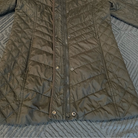 Marc Andrews Down Jacket in Army Green - Picture 5 of 15